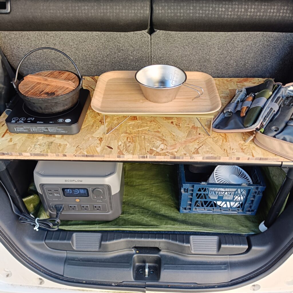 nbox-flat-shelf-diy.jpg 代替テキスト:NBOX フラット化 棚 DIY 完成写真